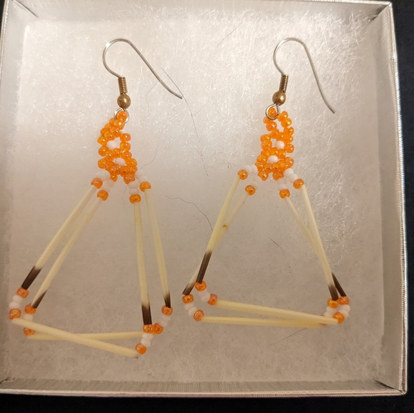 Handmade Porcupine Quill Earrings - Picture 2 of 2